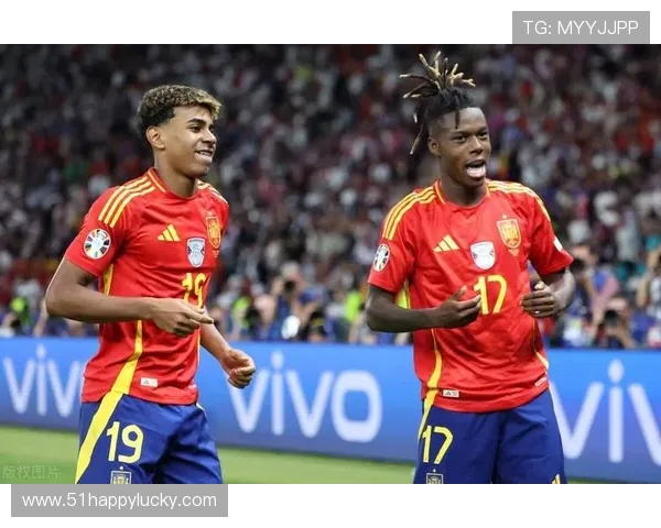 欧洲豪门鏖战再掀高潮新星闪耀改写本轮足球格局竞争态势引发热议