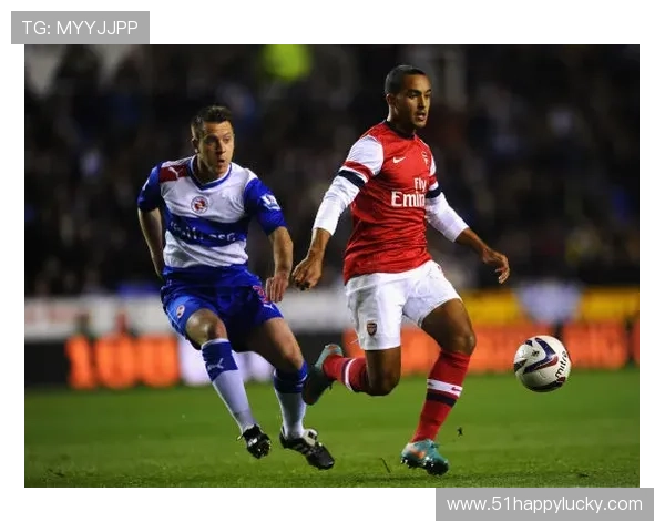 雷丁俱乐部在英格兰足球历史中的崛起与挑战探索